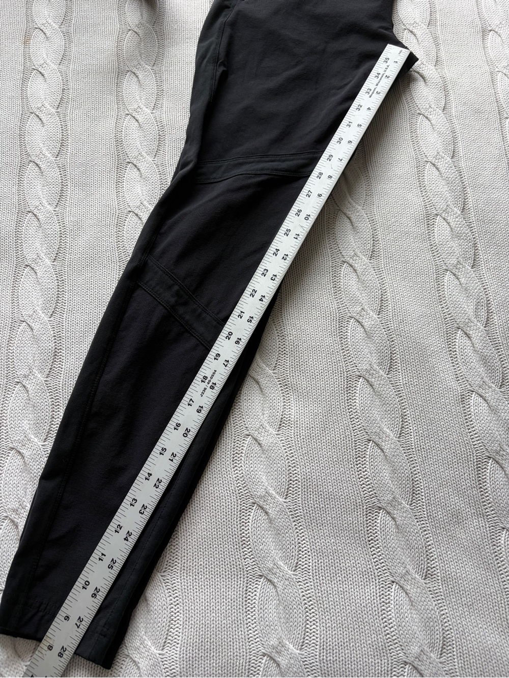 Athleta Black Leggings Zipper Pocket Size 4 - Picture 4 of 6